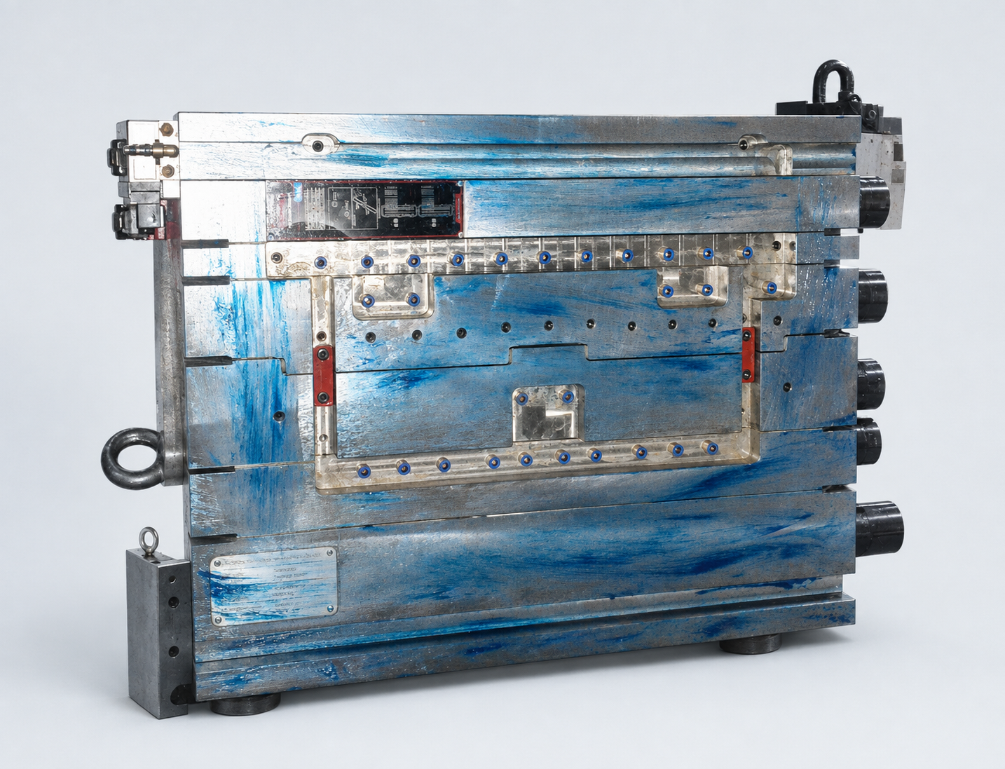 Styled view of the completed mould and its external connection details
